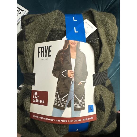Frye Women’s Cozy Aztec Western Cardigan size L New Green Black geometrical - Picture 6 of 7